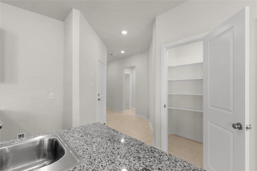 *PHOTO IS REPRESENTATIVE OF FLOORPLAN ONLY* *PHOTO IS REPRESENTATIVE OF FLOORPLAN ONLY*