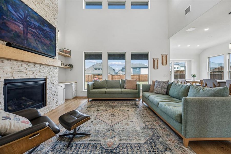 Furnished interior view inside a new home in , Prosper (Image 10).