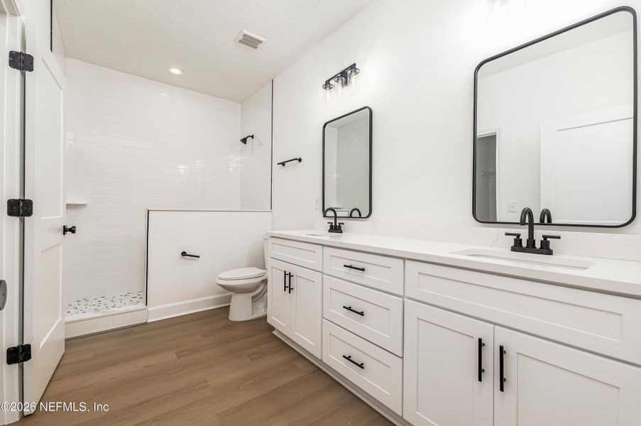 Furnished interior view inside a new home in , Keystone Heights (Image 7).