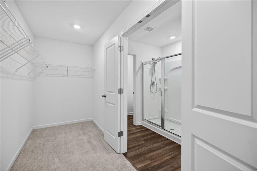 Spacious, unfurnished interior of a new home in , Union City (Image 26). Spacious, unfurnished interior of a new home in , Union City (Image 26).