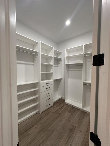 Spacious, unfurnished interior of a new home in , Groveland (Image 13).