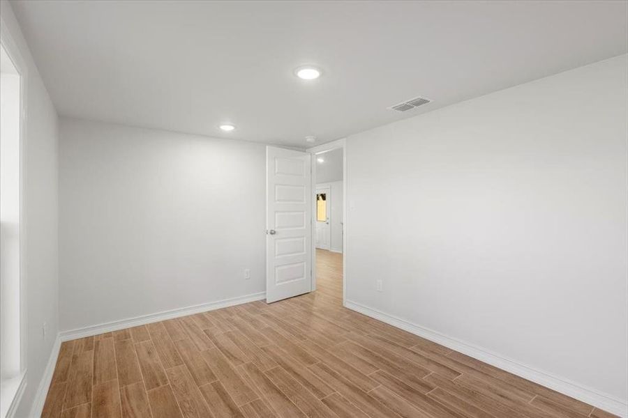 Spacious, unfurnished interior of a new home in , Lindale (Image 11). Spacious, unfurnished interior of a new home in , Lindale (Image 11).