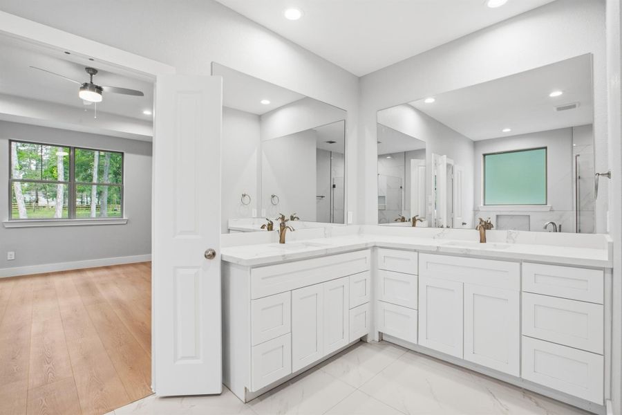 Furnished interior view inside a new home in , Magnolia (Image 9).