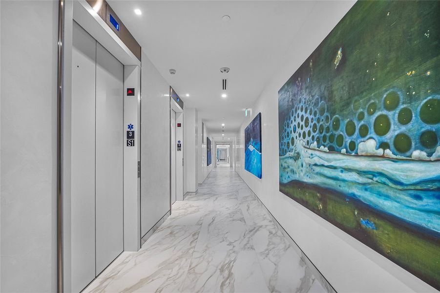 Spacious, unfurnished interior of a new home in , Pompano Beach (Image 22).