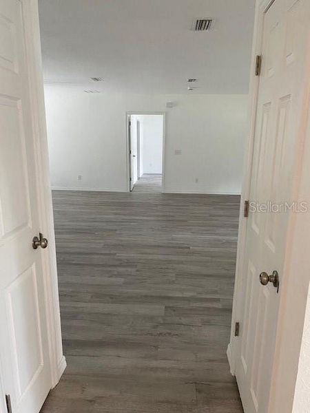 Spacious, unfurnished interior of a new home in , Gainesville (Image 16).