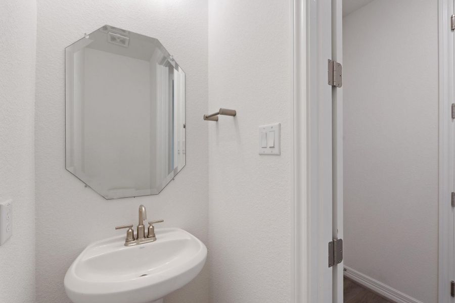 Sample product photo. Actual exterior and interior selections may vary by homesite. Photo may be virtually staged