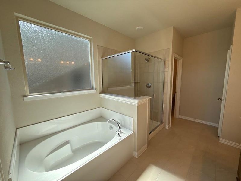 Furnished interior view inside a new home in Covenant Park, Springtown (Image 7).