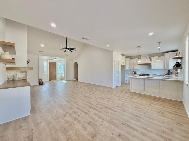 Spacious, unfurnished interior of a new home in , Bluff Dale (Image 19).