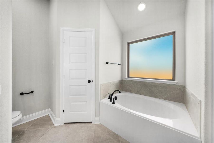 Furnished interior view inside a new home in Fox Landing, Caddo Mills (Image 12).