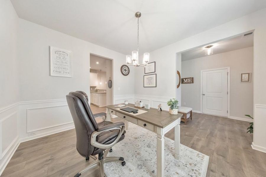 Furnished interior view inside a new home in Old Lost Mountain Estates, Powder Springs (Image 10).