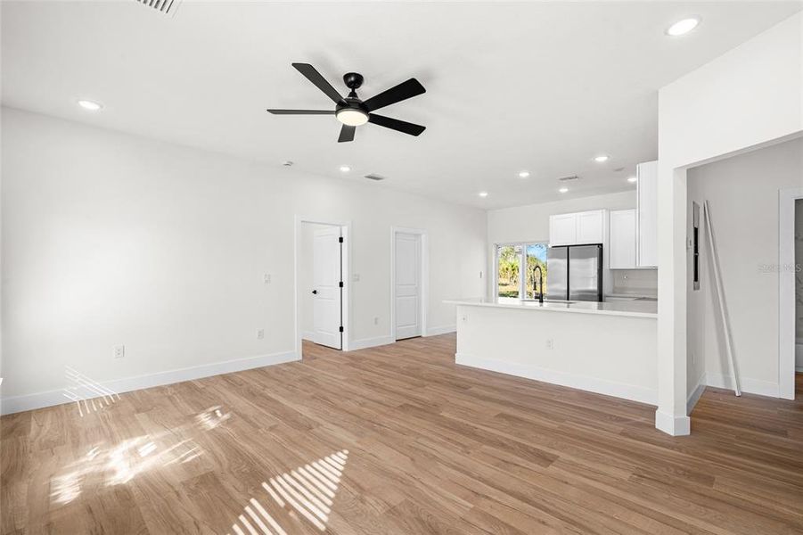 Spacious, unfurnished interior of a new home in , Okeechobee (Image 31).