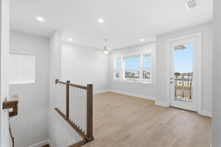 Representative unfurnished interior of a home built from the Bayview by SeaGate Homes in Beachview Cove, Ormond Beach (Image 60).