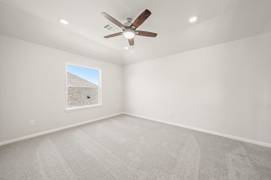 Spacious, unfurnished interior of a new home in Bluestem, Brookshire (Image 10).