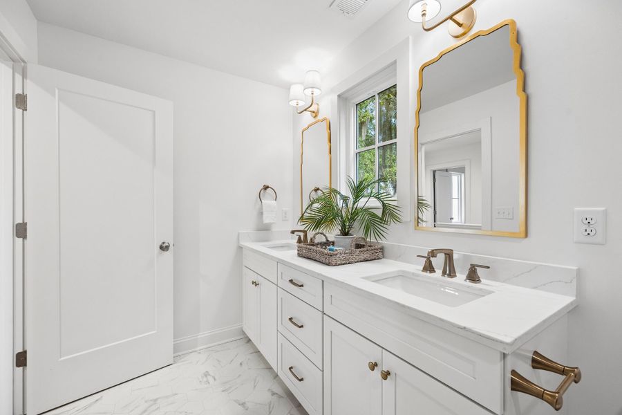 Furnished interior view inside a new home in , Beaufort (Image 29).