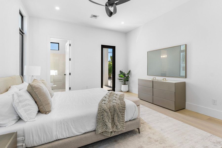 037-368ChurchillRoad-WestPalmBeach-FL-33