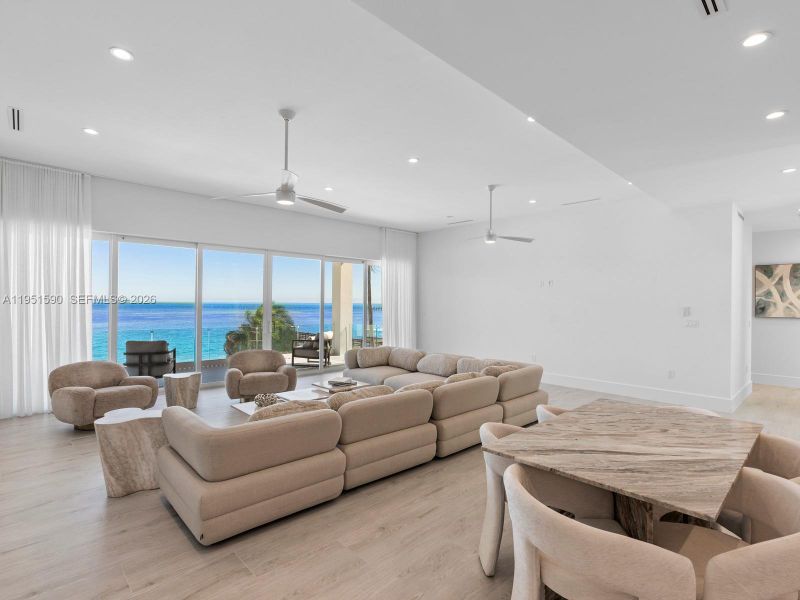 Furnished interior view inside a new home in , Marathon (Image 14).