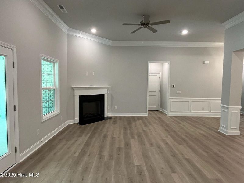 Spacious, unfurnished interior of a new home in Palmetto Creek, Bolivia (Image 17). Spacious, unfurnished interior of a new home in Palmetto Creek, Bolivia (Image 17).