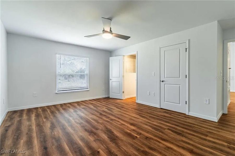 Spacious, unfurnished interior of a new home in , North Port (Image 13).