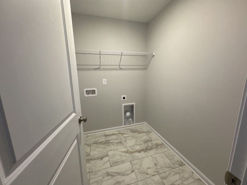 Spacious, unfurnished interior of a new home in Windsor, North Augusta (Image 21).