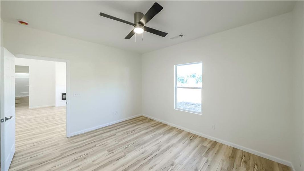 Spacious, unfurnished interior of a new home in , Carrollton (Image 31).