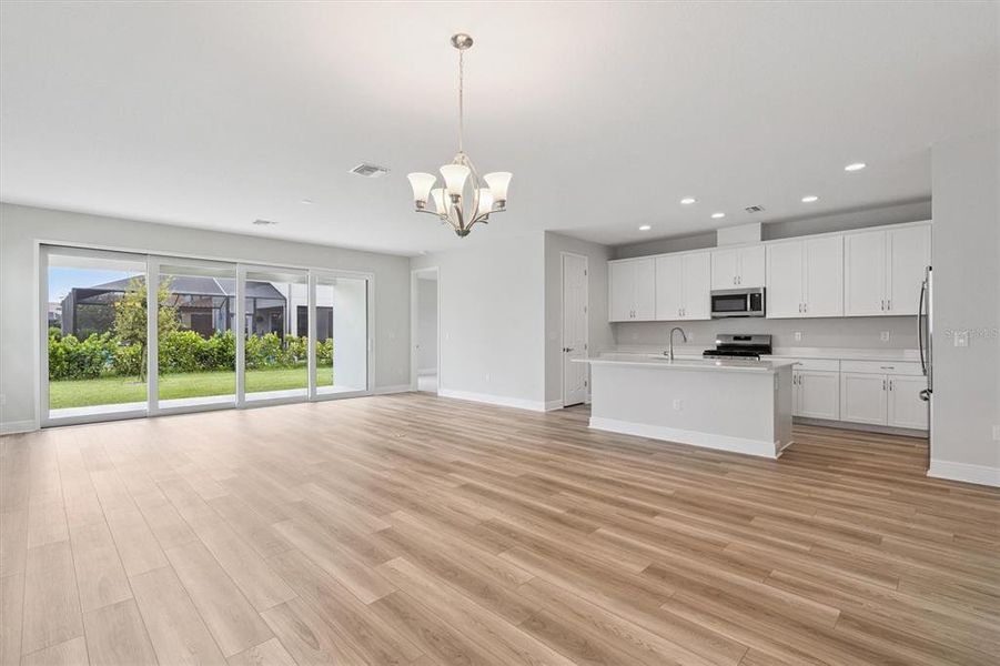 Spacious, unfurnished interior of a new home in Crosswind Ranch, Parrish (Image 12).