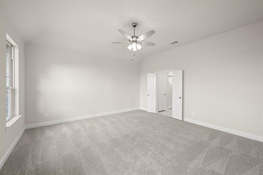 1101 Worthington- Primary Suite