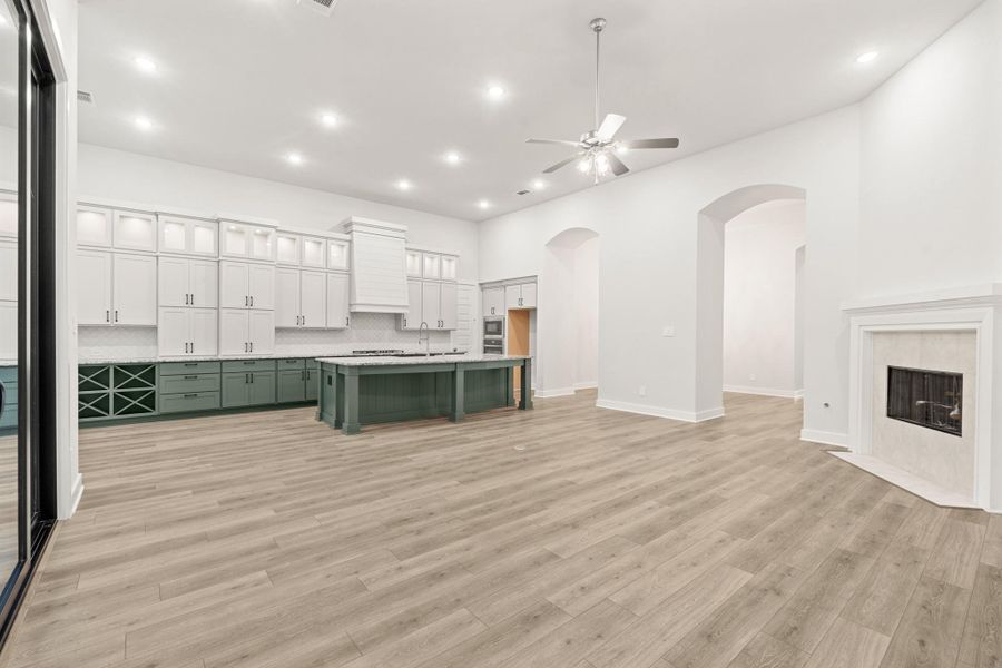 Spacious, unfurnished interior of a new home in Fulbrook on Fulshear Creek: 60ft. lots, Fulshear (Image 23).