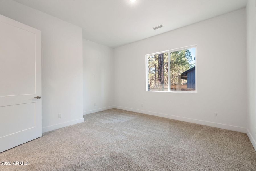 31-Primary Bedroom (3)