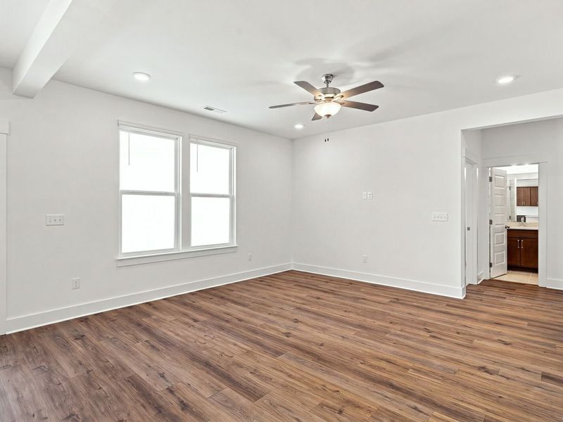 Spacious, unfurnished interior of a new home in Woods Crossing, Gallatin (Image 35). Spacious, unfurnished interior of a new home in Woods Crossing, Gallatin (Image 35).