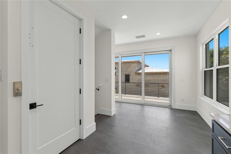 Spacious, unfurnished interior of a new home in , New Smyrna Beach (Image 87).