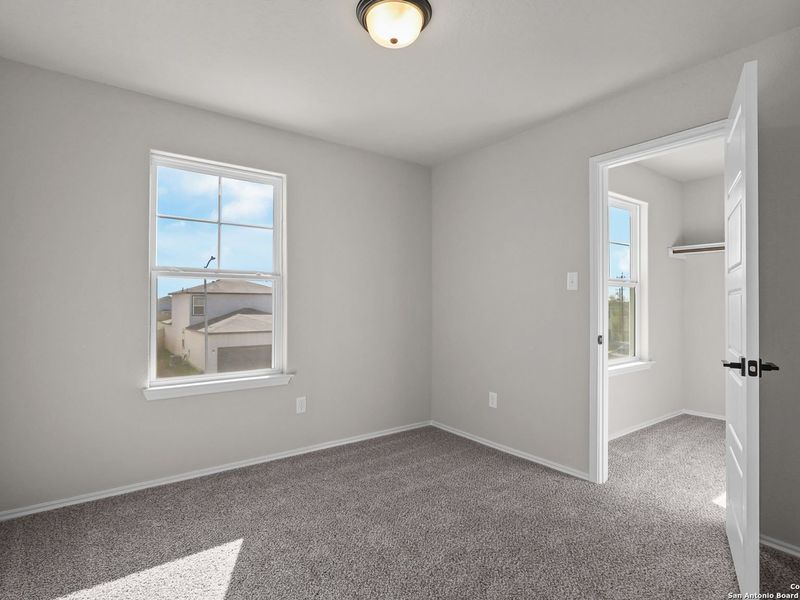 Spacious, unfurnished interior of a new home in Applewhite Meadows, San Antonio (Image 26).