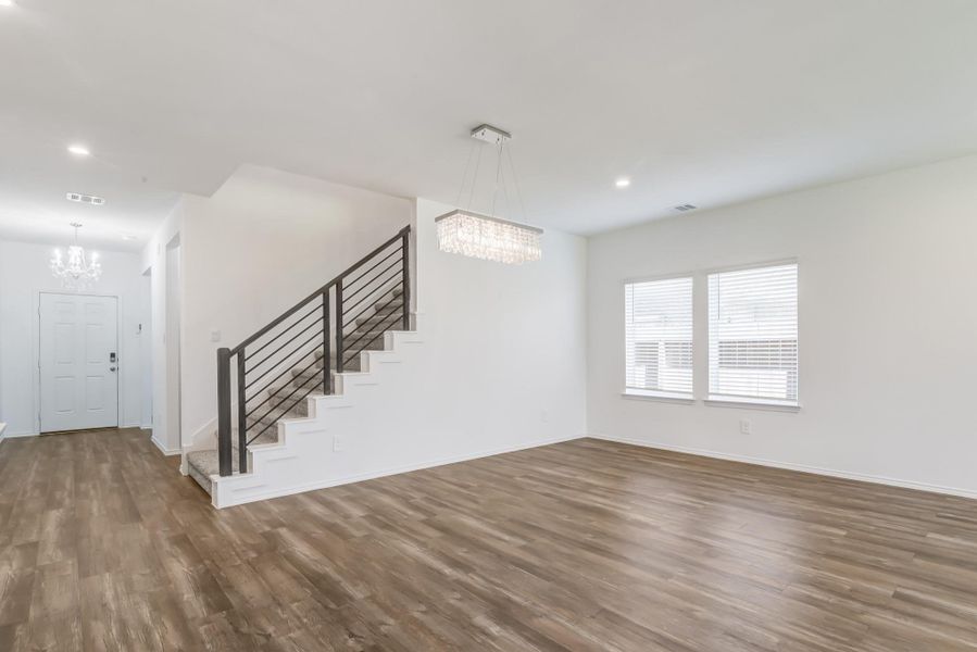 Spacious, unfurnished interior of a new home in River Ranch Meadows, Dayton (Image 35).