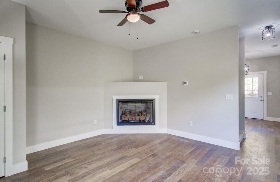 Spacious, unfurnished interior of a new home in , Asheville (Image 18).