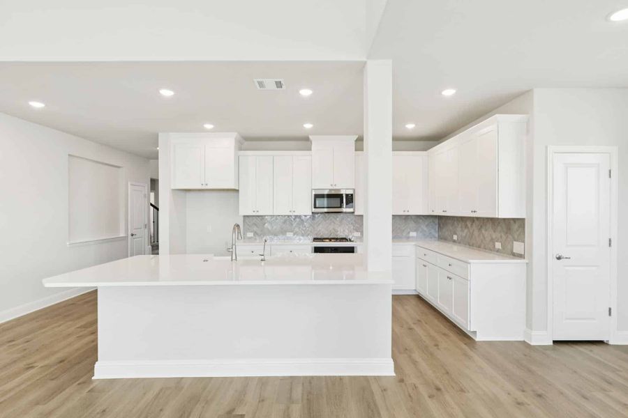 Furnished interior view inside a new home in Las Lomas, Forney (Image 6).