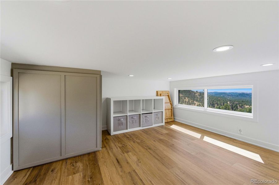 Spacious, unfurnished interior of a new home in , Westcliffe (Image 20).