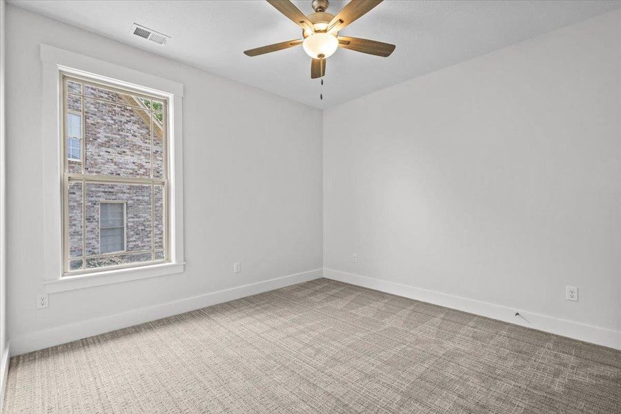 Spacious, unfurnished interior of a new home in Lakeside at Blue Ridge Plantation, Taylors (Image 19).