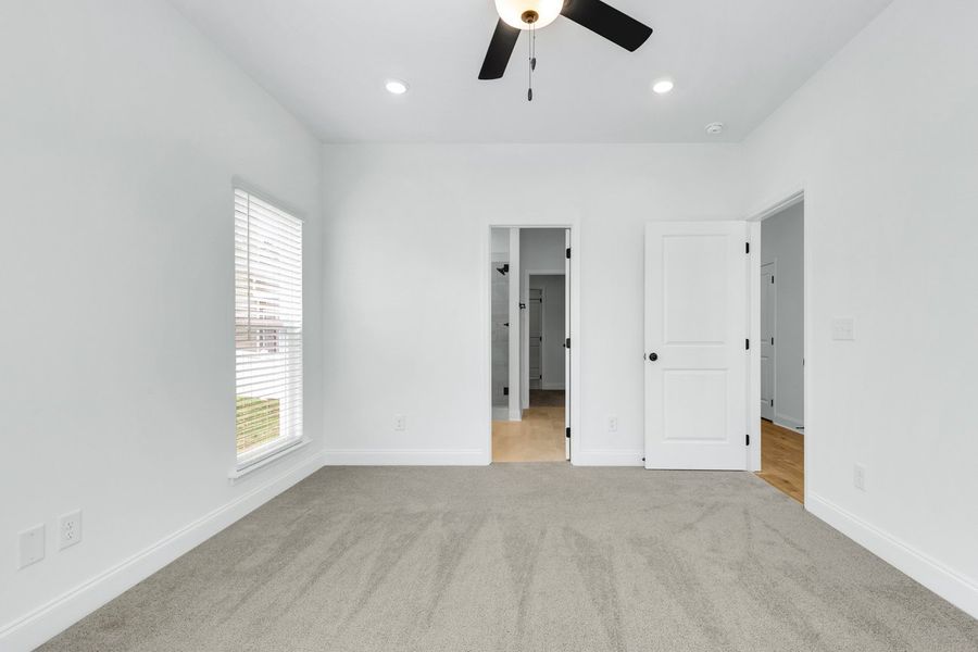 Representative unfurnished interior of a home built from the Titusville II by Regent Homes in Marlon's Creek, Spring Hill (Image 29).