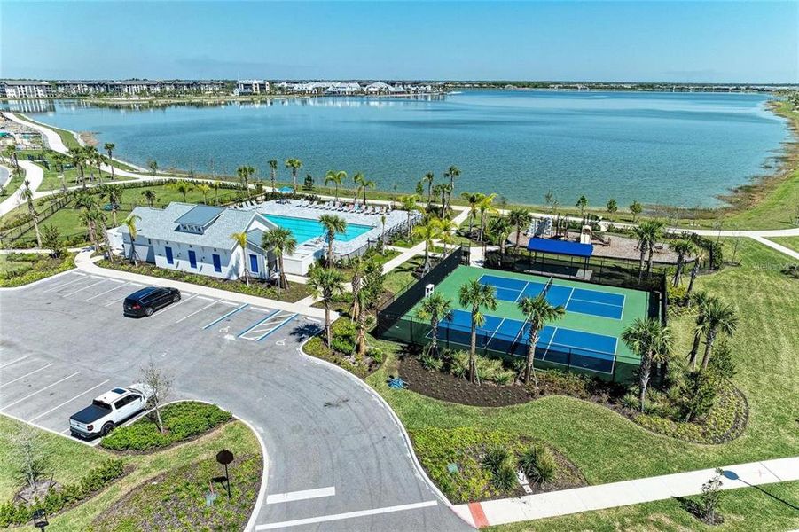 Community amenities in , Sarasota (Image 18).