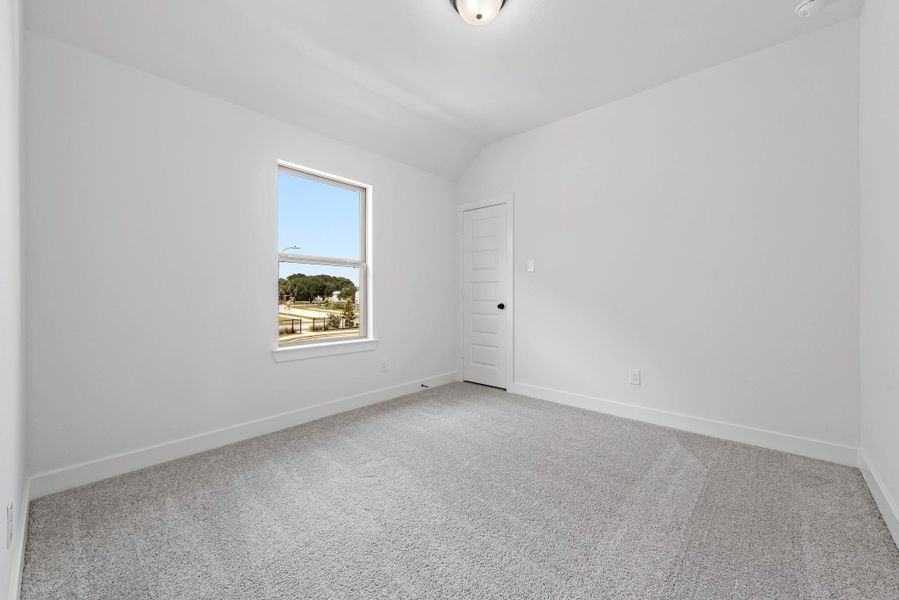 Spacious, unfurnished interior of a new home in Candela, Richmond (Image 22).