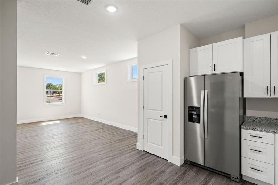 Image 33 of a home in .