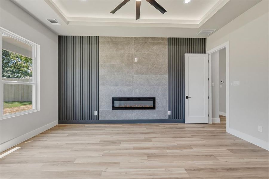 Spacious, unfurnished interior of a new home in , Dallas (Image 14).