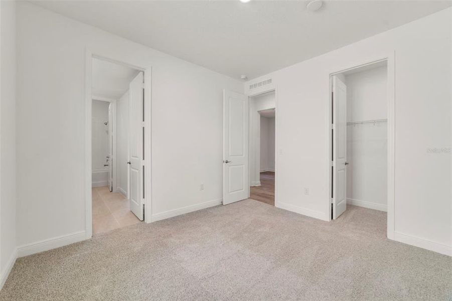 Spacious, unfurnished interior of a new home in Acuera Estates, Apopka (Image 11). Spacious, unfurnished interior of a new home in Acuera Estates, Apopka (Image 11).
