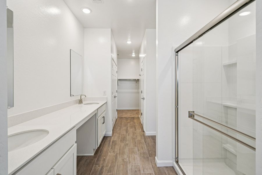 Primary bath. Options and finishes may vary by community