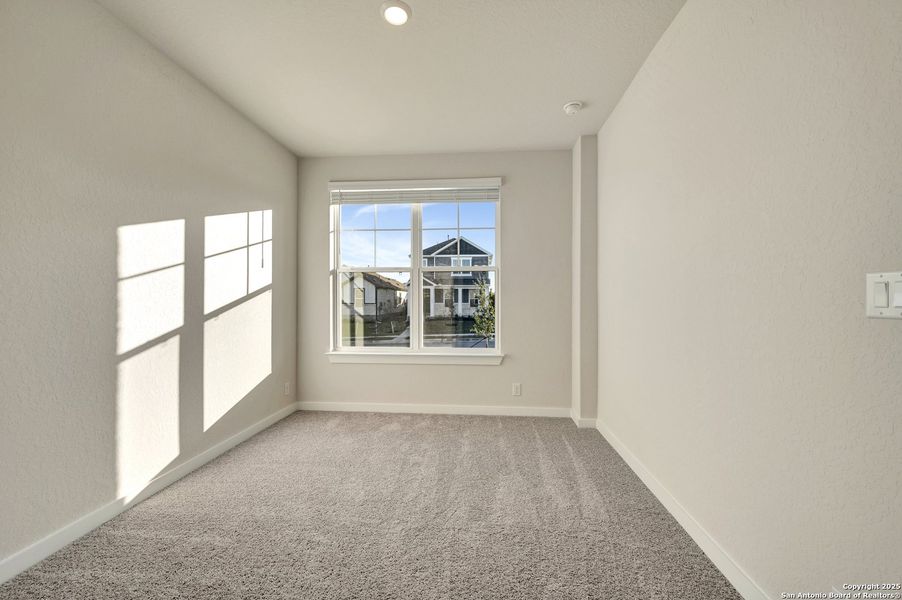 Spacious, unfurnished interior of a new home in Mayfair - Select Classic Series, New Braunfels (Image 31).