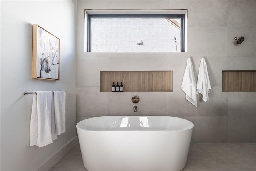 Furnished interior view inside a new home in , Dallas (Image 7).