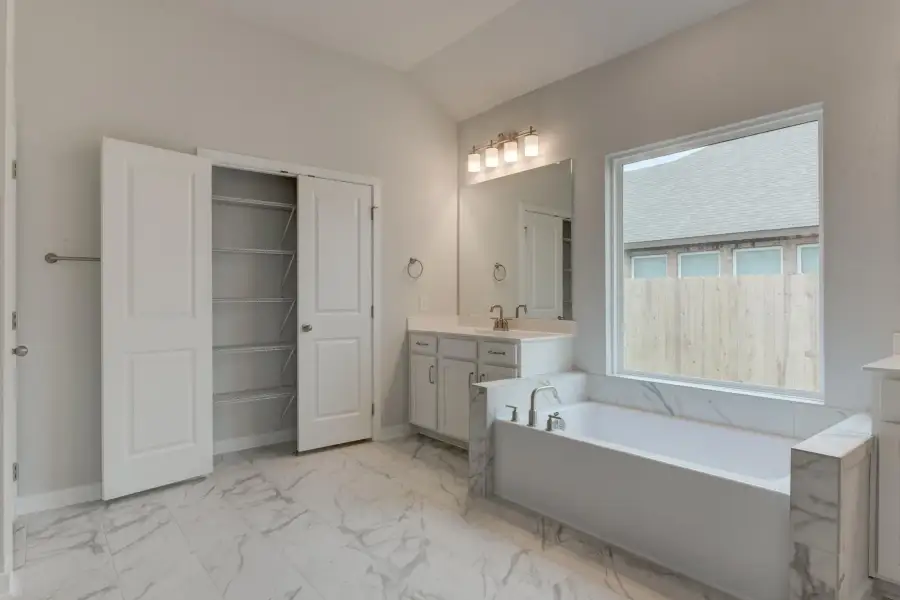 Representative furnished interior of a home built from the Guadalupe by Ashton Woods in Saddlebrook Ranch, Schertz (Image 9).