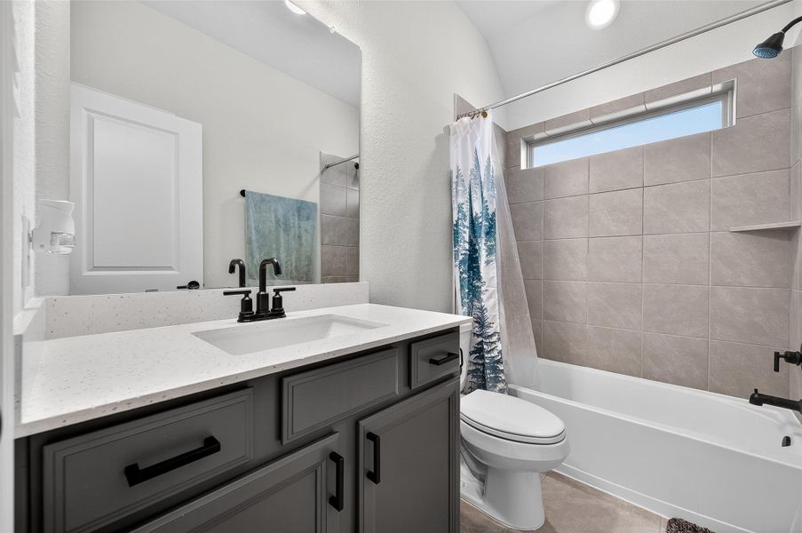 Secondary bathroom upstairs