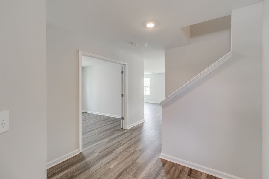 Spacious, unfurnished interior of a new home in Ellington, Elgin (Image 16).