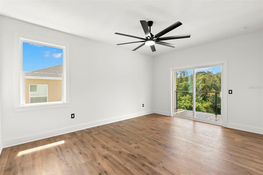 Spacious, unfurnished interior of a new home in , Safety Harbor (Image 56).