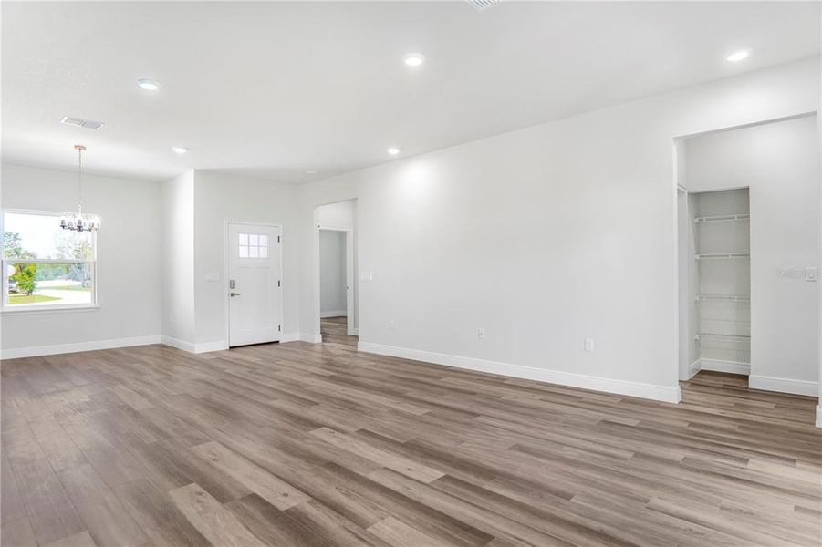 Spacious, unfurnished interior of a new home in , Ocala (Image 26).